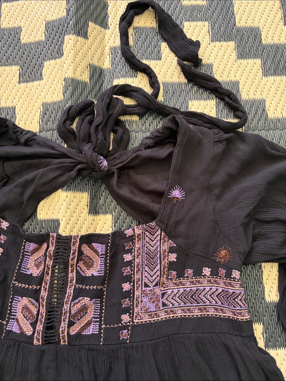 EUC Free People Bohemian Open Back Top with Tribal Embroidery - Picture 2 of 5
